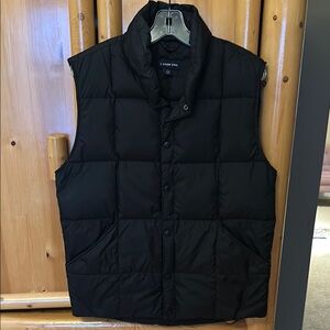 Lands' End Women’s Black Puffer Vest